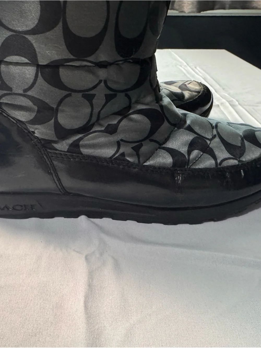 Coach Gray & Black Signature Logo Winter Boots with Front Zips Women’s 7.5